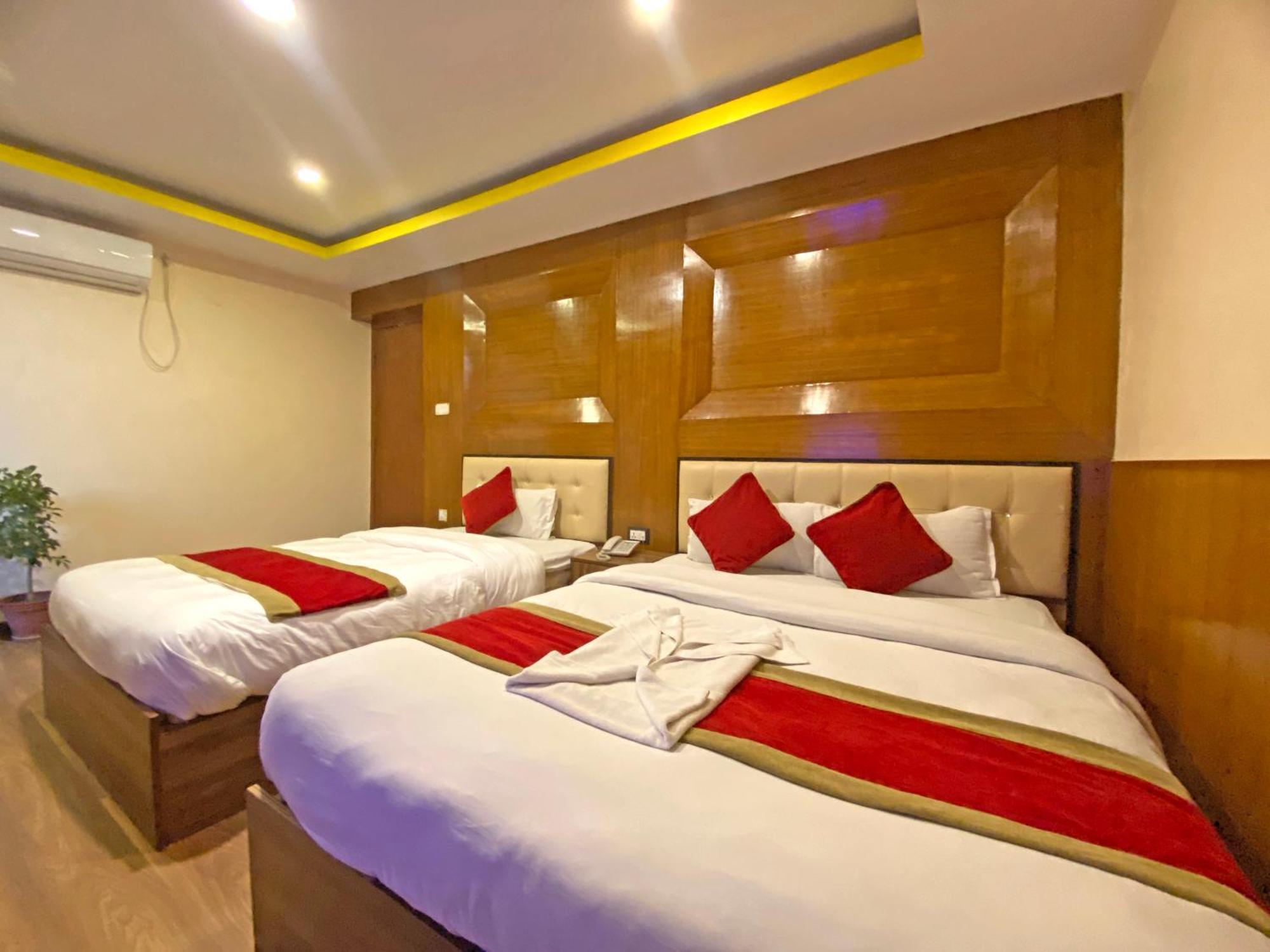 Hotel Airport Holiday Kathmandu Exterior photo