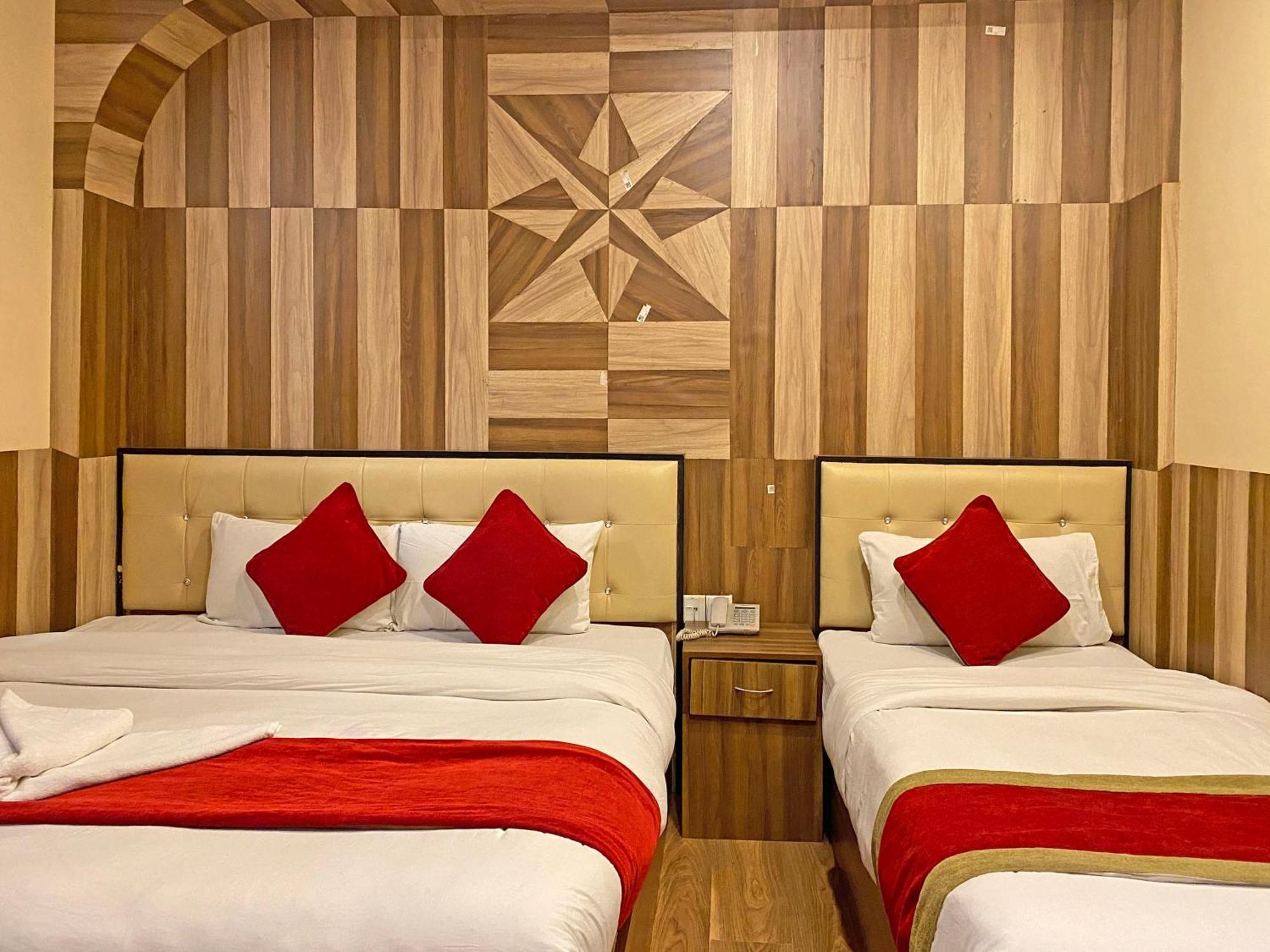 Hotel Airport Holiday Kathmandu Exterior photo